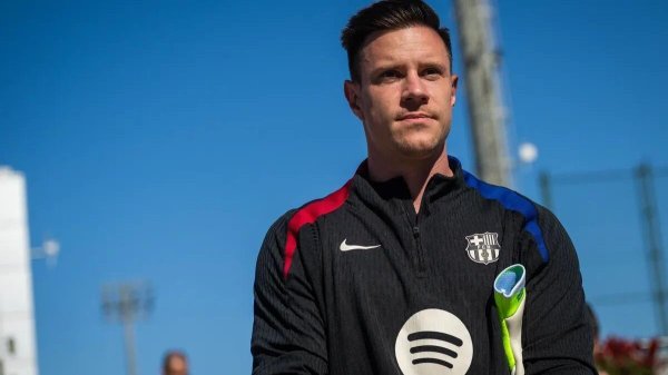 融易富 记者：巴萨医疗报告称特狮伤缺5个月，主刀医生预估只需3个月